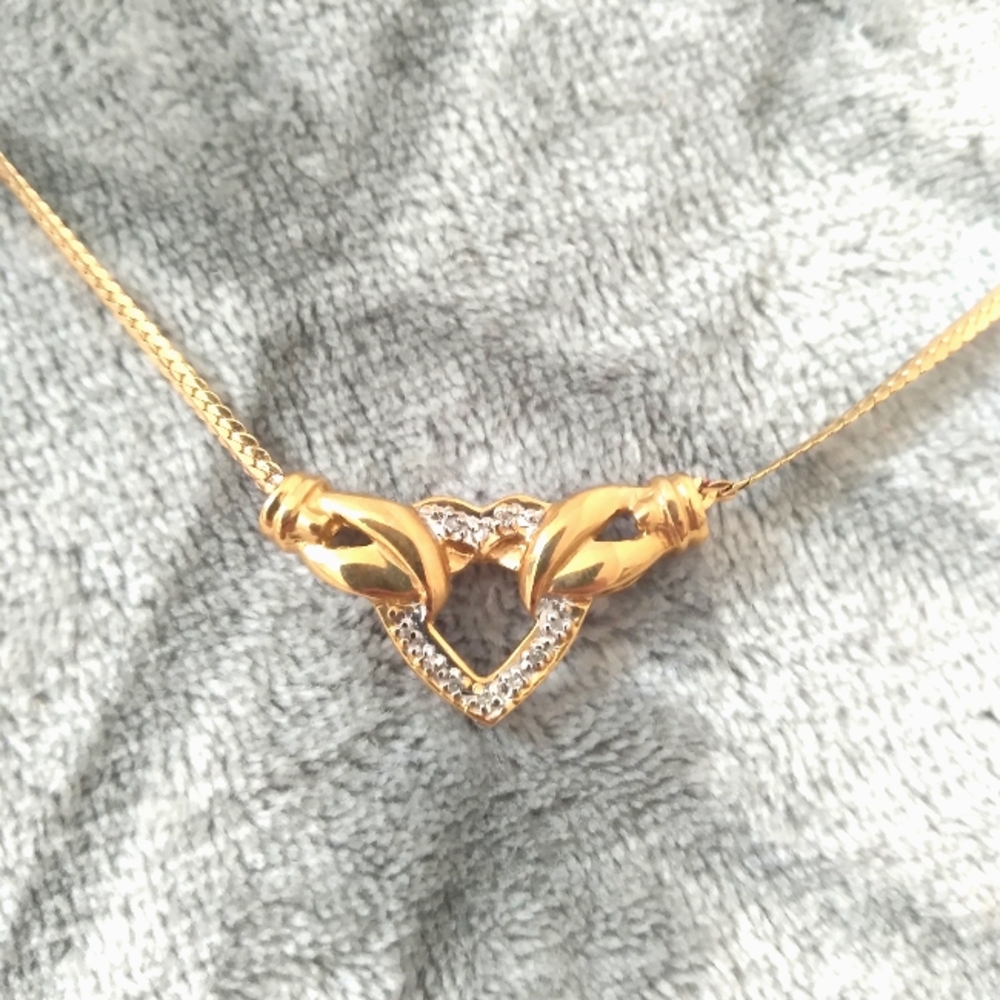 NWT 10K Gold and Diamond Necklace